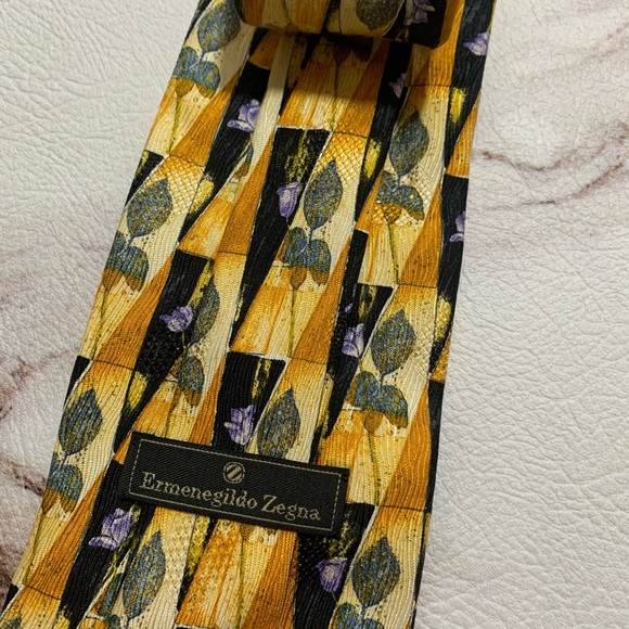 ERMENEGILDO ZEGNA Men's 100% Silk Necktie ITALY - Picture 6 of 6